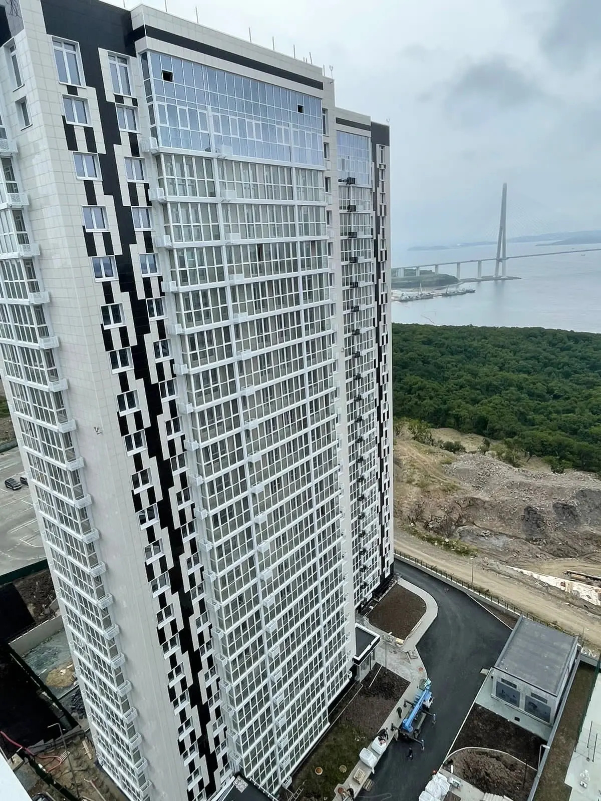 Квартира Панорамная с видом на море и мост Русский