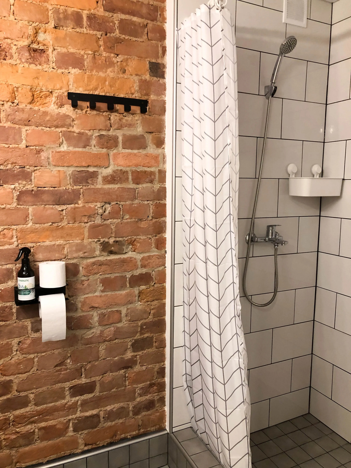 Жилое помещение Forever Young Rooms