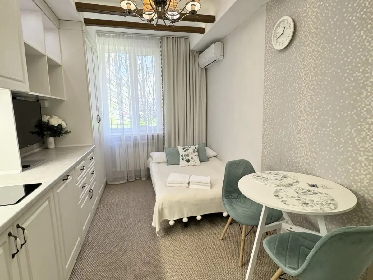 Апартаменты на Острякова 1