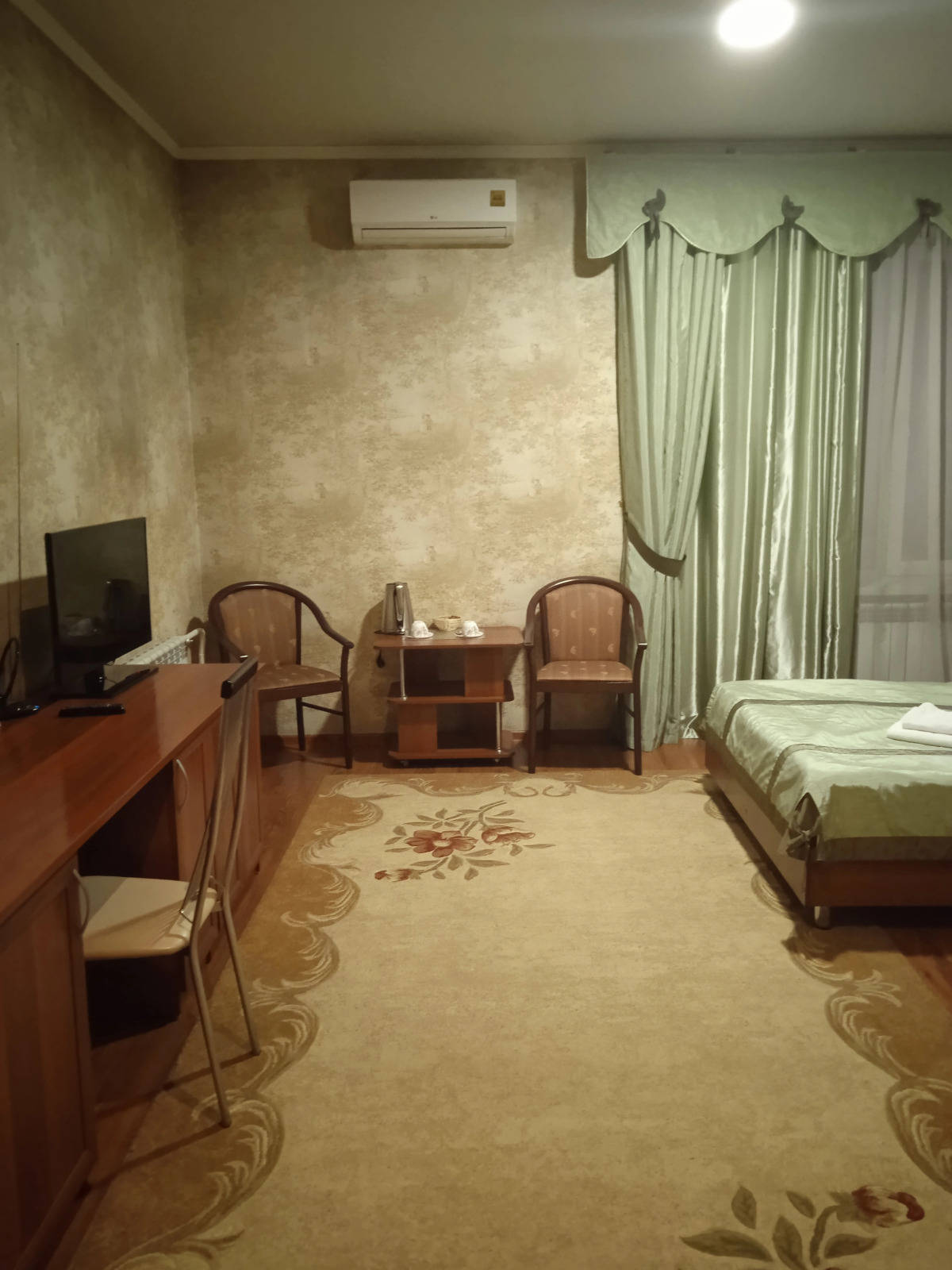 Отель Север