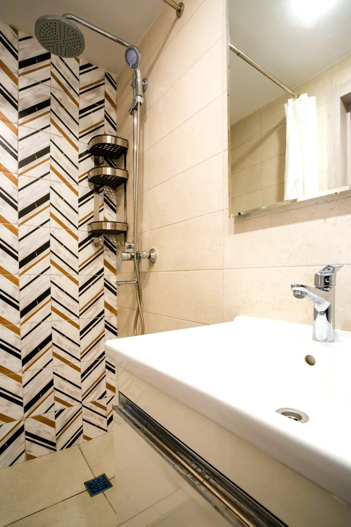 Апартаменты около площади Восстания