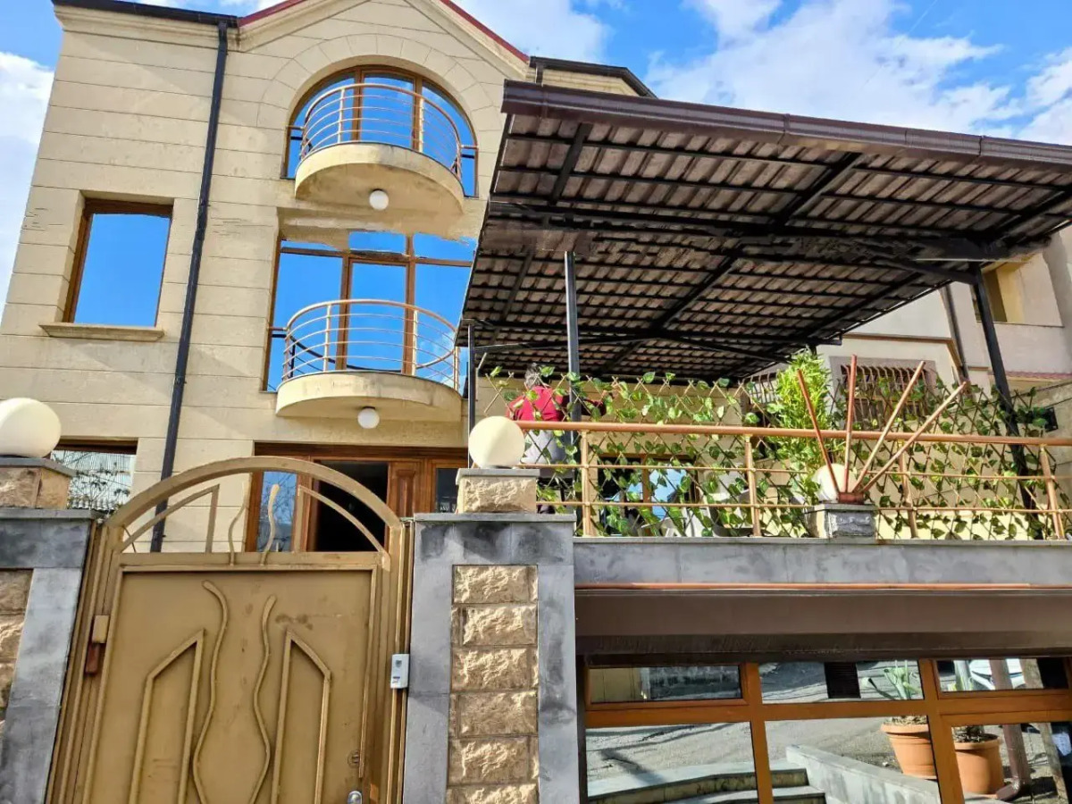 Caribian Hotel Yerevan