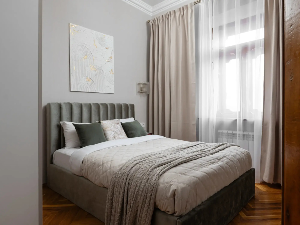 Квартира GM Apartments Новая и тихая Трехкомнатная на Тверской