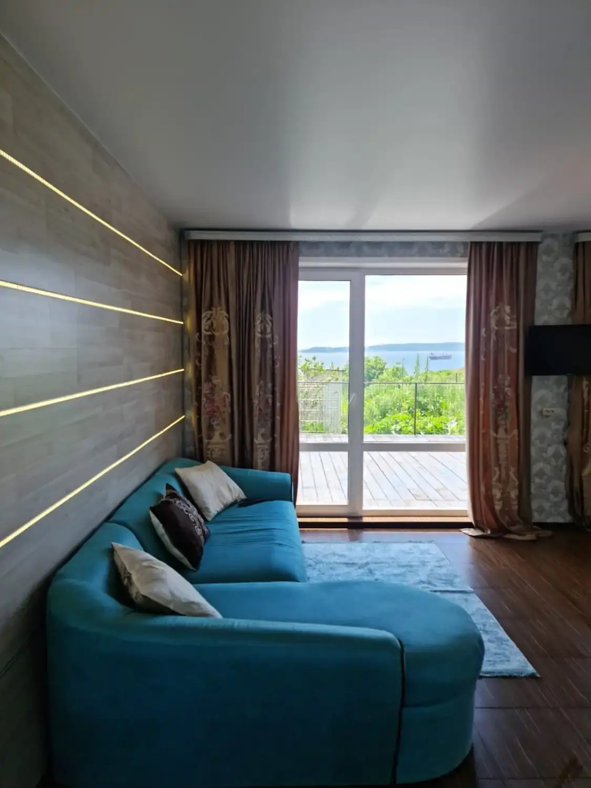 Вилла Бархатная B