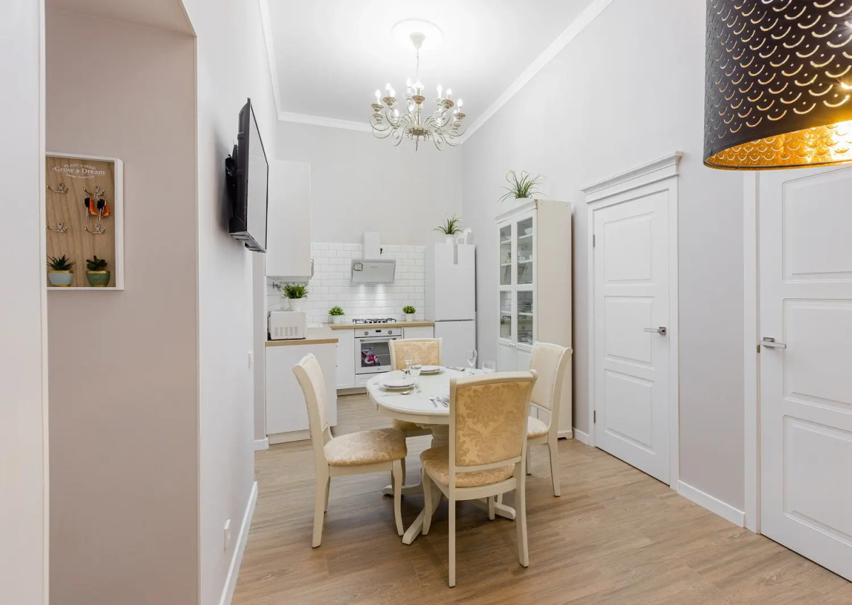 Апартаменты SpbStay Владимирский 13 две спальни