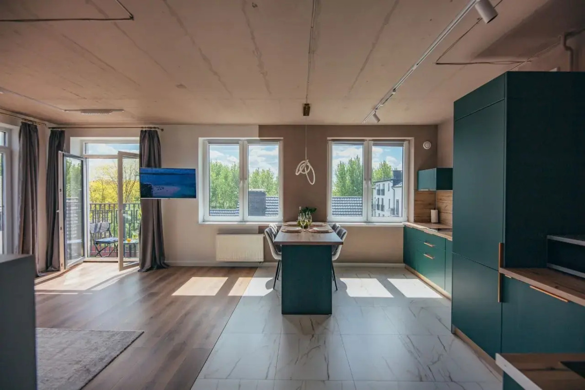 Квартира двушка в 100 метрах от моря