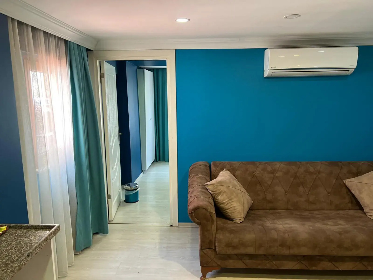 Отель Moon Blue