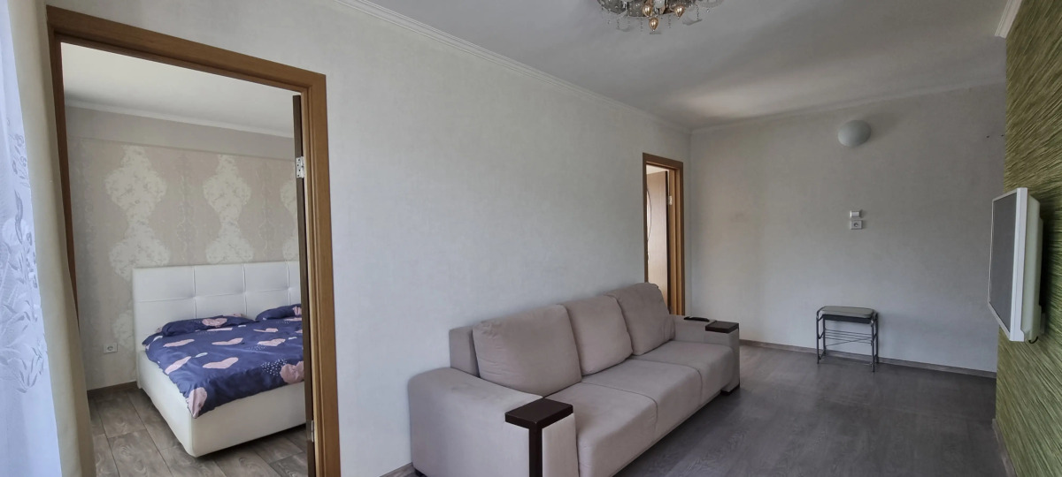 Апартаменты Трехкомнатные N15 в центре