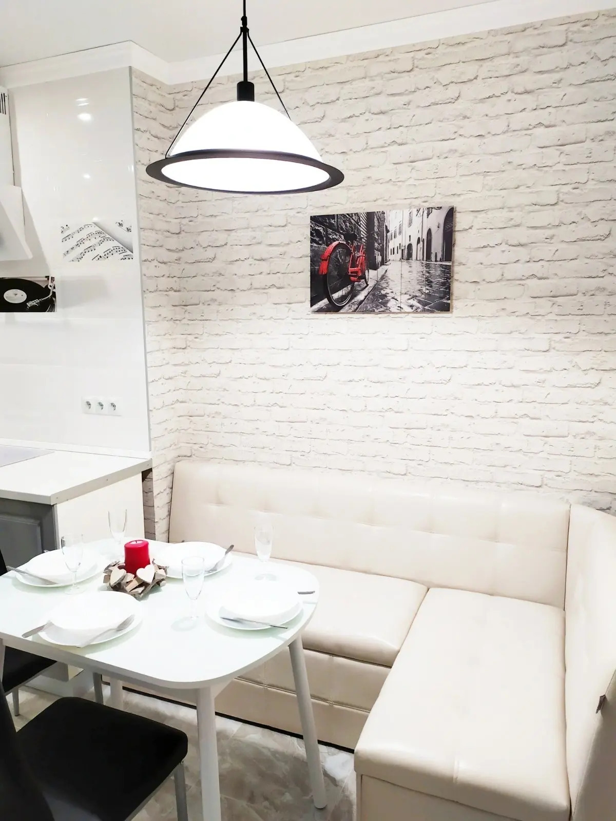 Улучшенные двухкомнатные апартаменты в центре