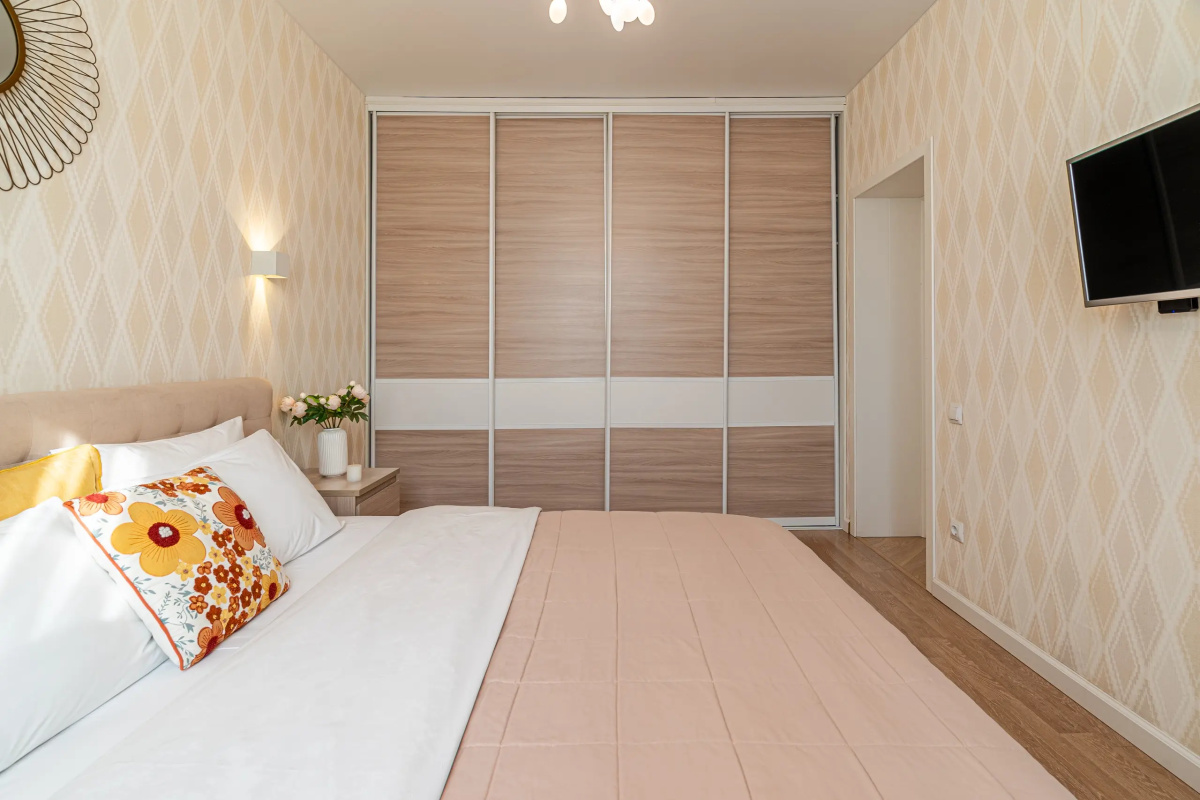 Квартира Bliss Aparts October Avenue 23