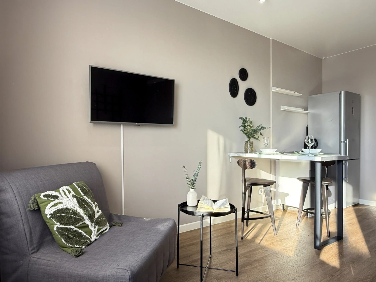 Апартаменты Studio with city view from the 22nd floor