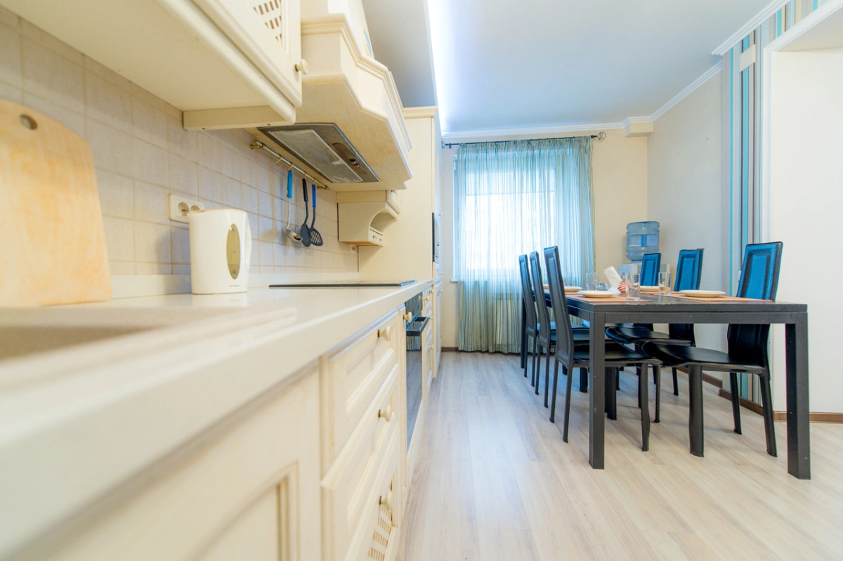 Апартаменты Пять Звёзд на Монакова 33