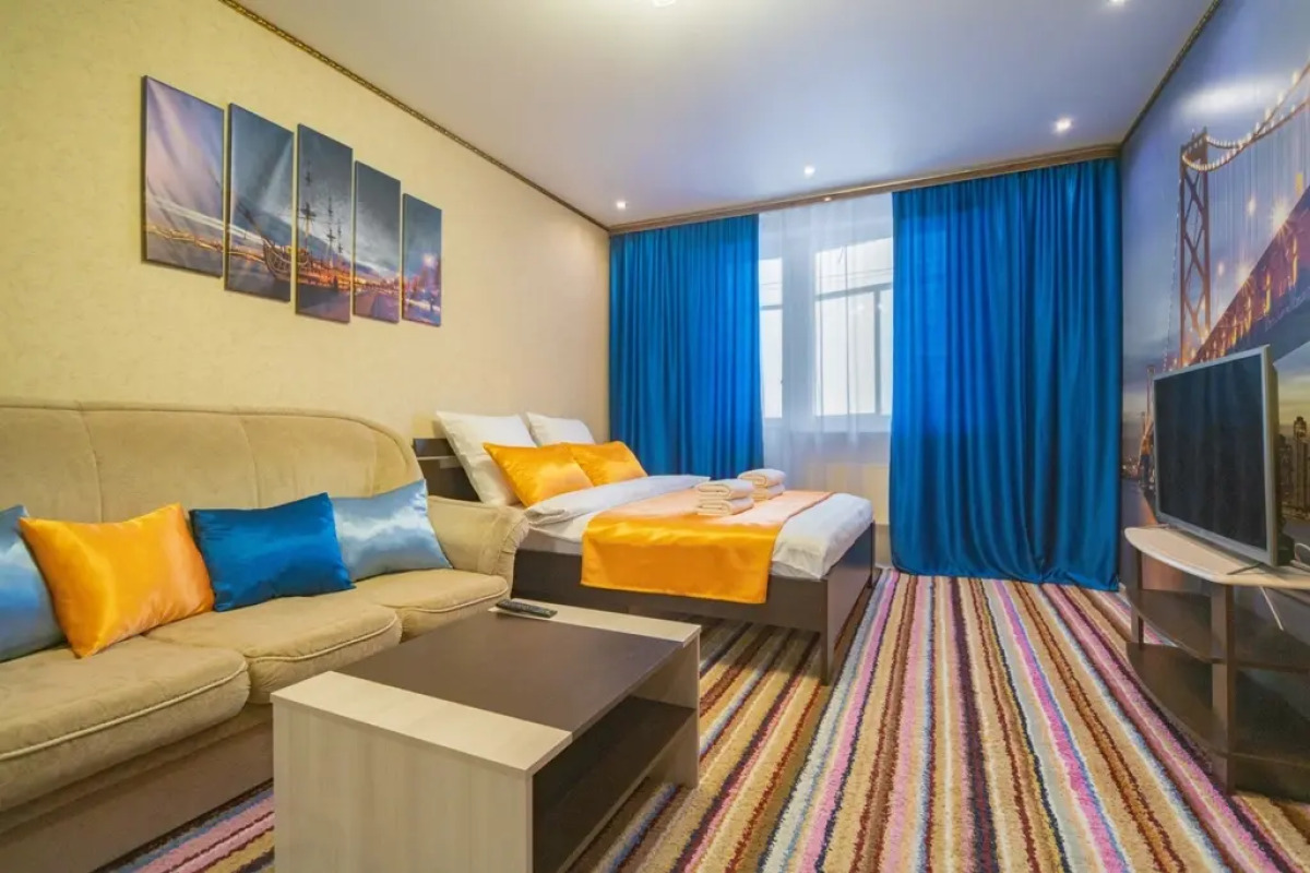 Апартаменты Пять Звёзд с видом на Обь