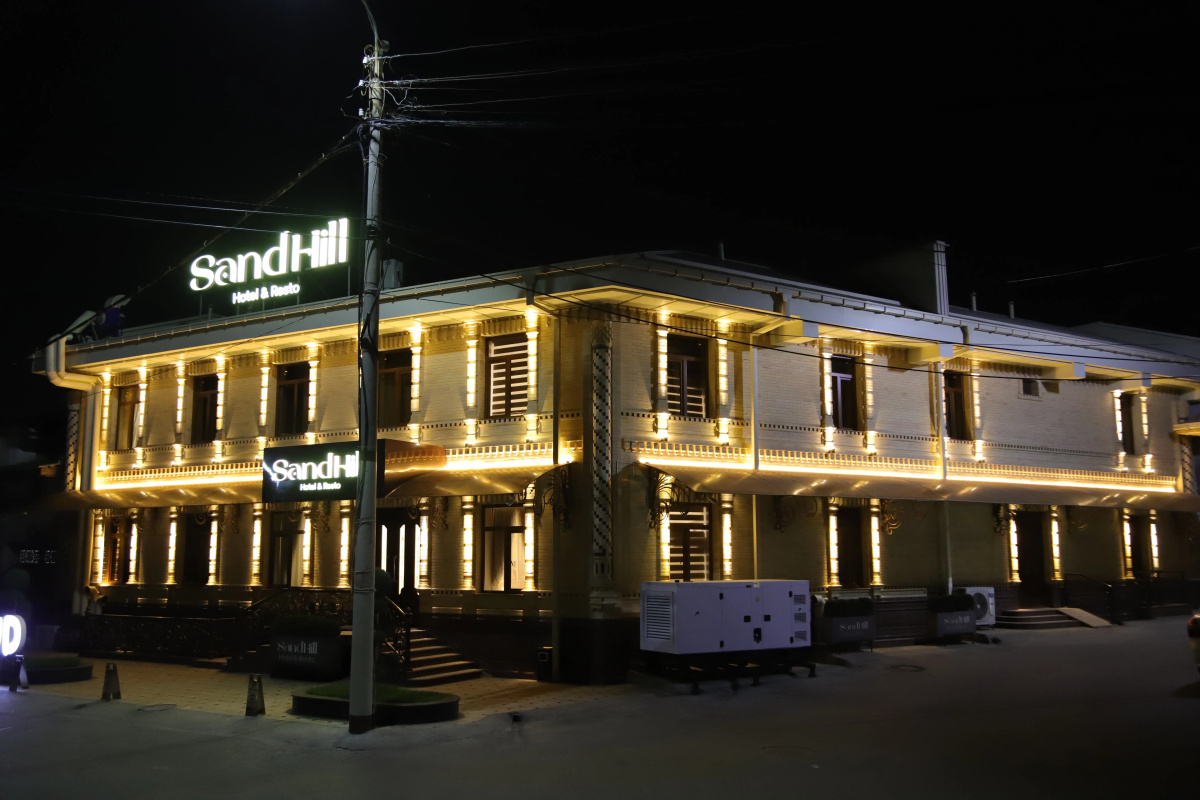 Отель Sandhill Hotel&Resto