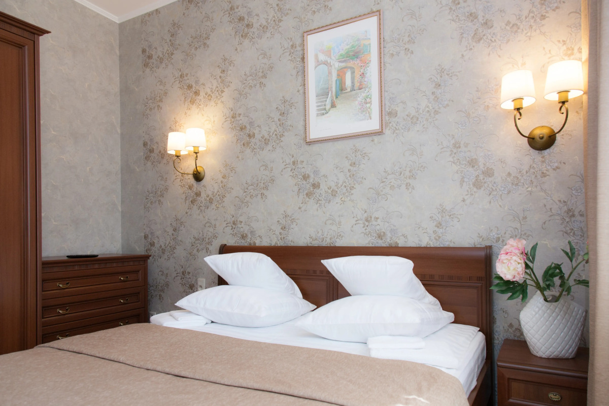 Отель Высотник