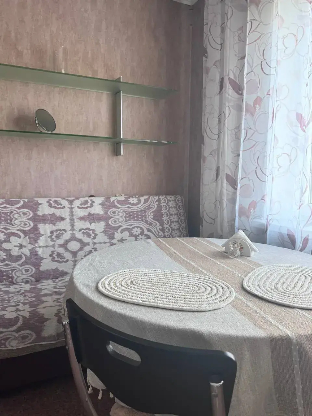 Апартаменты 39 Kvartir на Буткова 14