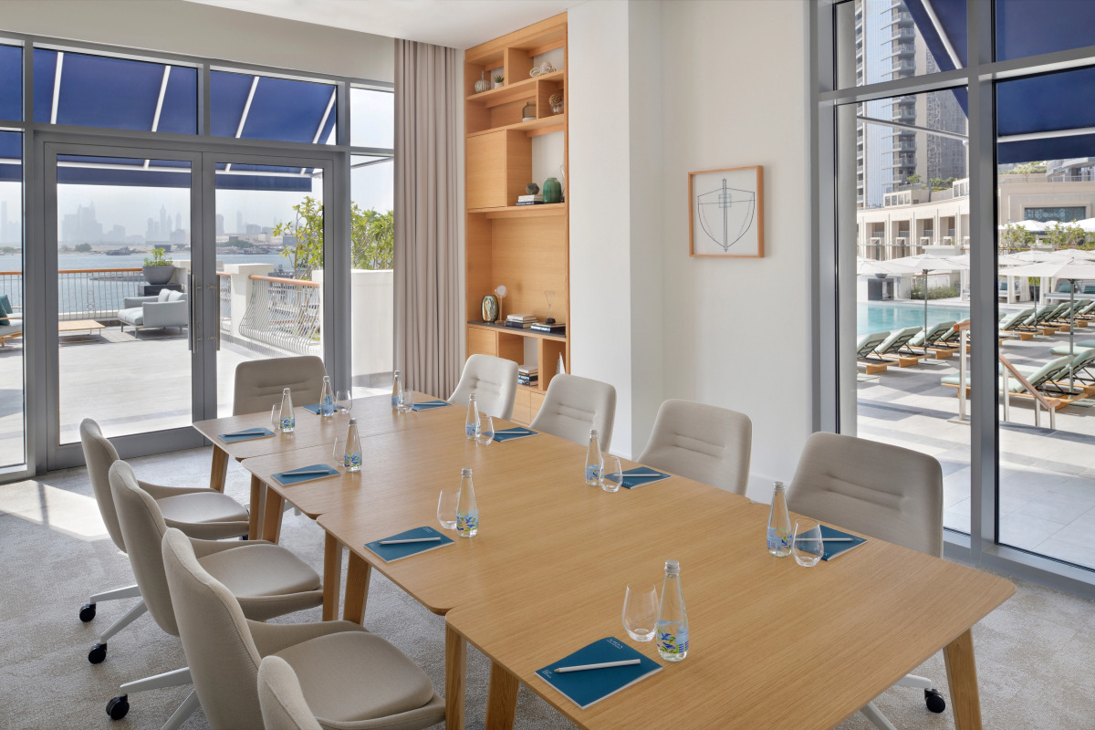 Отель Vida Creek Harbour