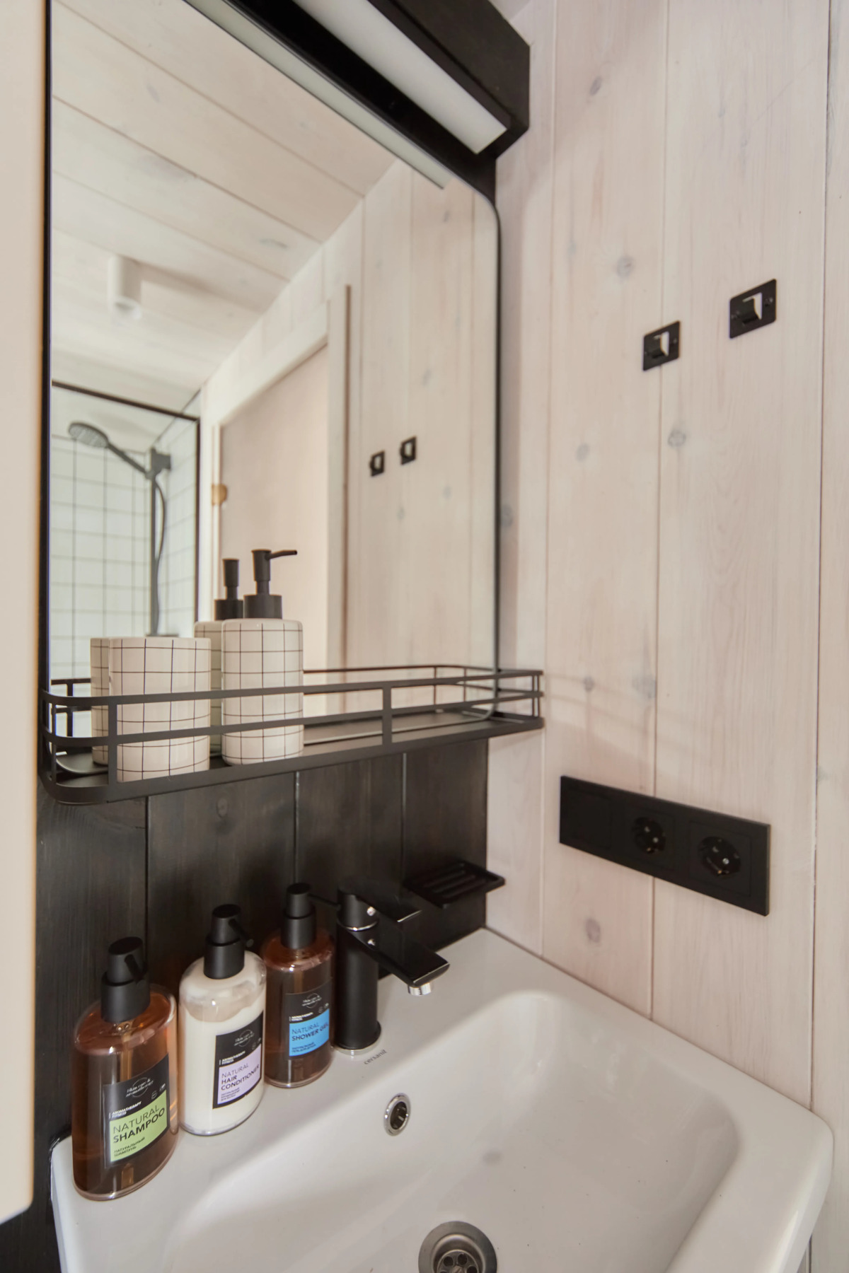 Гостевой дом Дом у озера 4Стихии