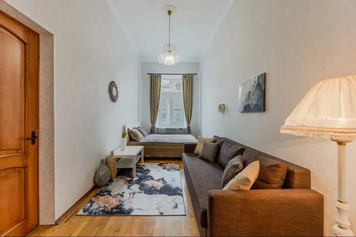 Апартаменты у Эрмитажа 12 гостей Б.Конюшенная 12