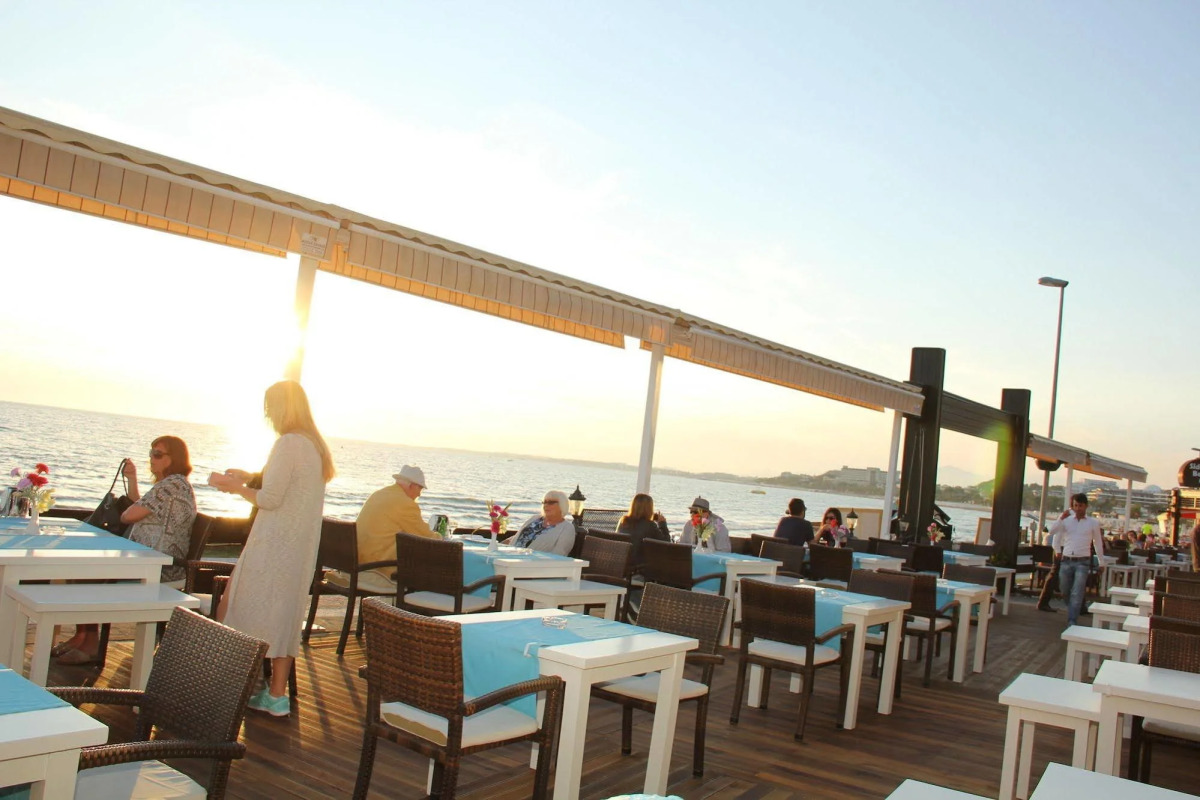 Side Beach Club Hotel