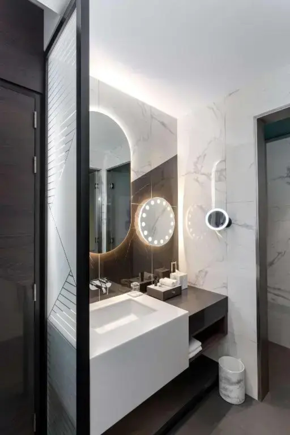 Отель Hyatt Centric Jumeirah Dubai