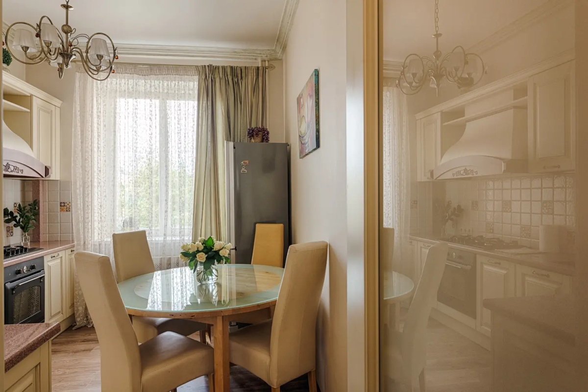 Апартаменты 4-комнатные HomeApart пр-т Независимости, 23