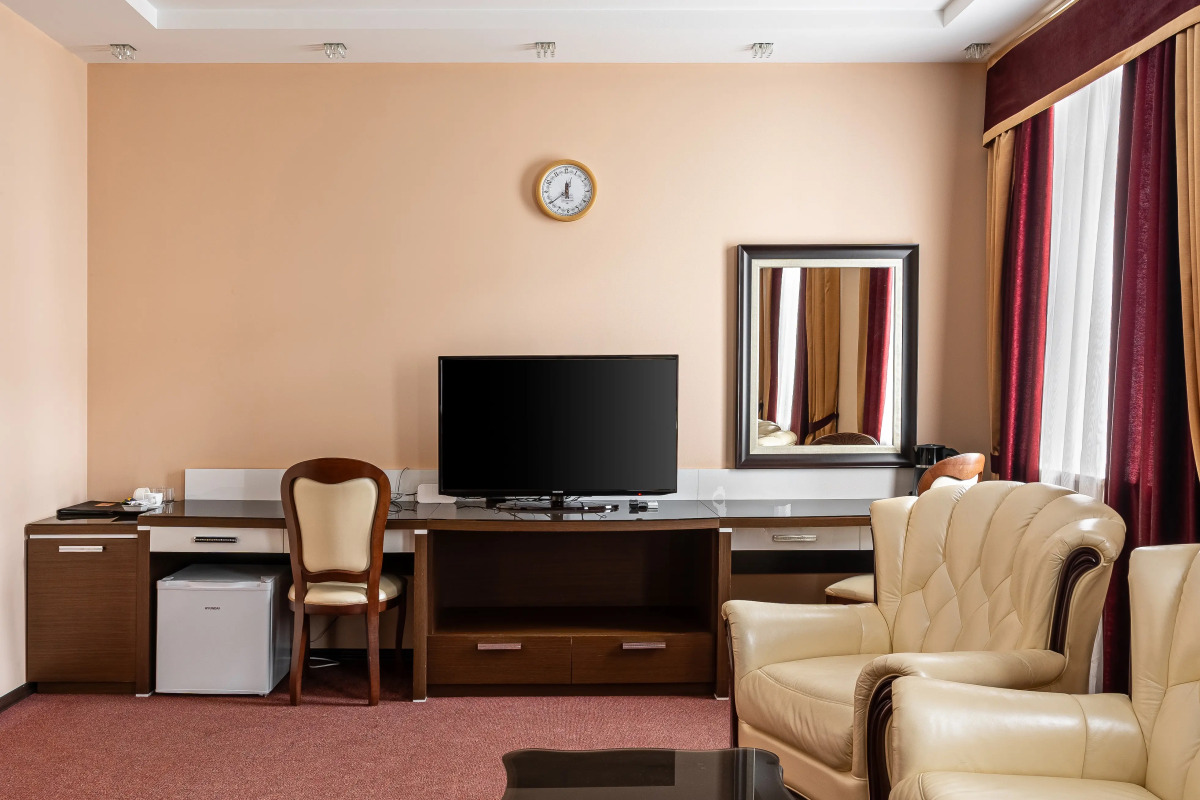 Отель Губернский