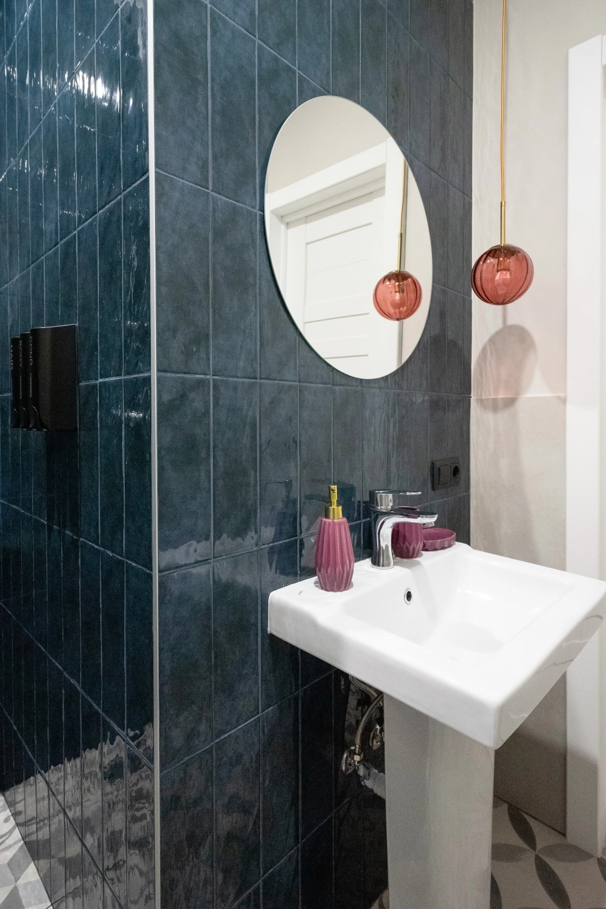 Апартаменты Savina у Моря 2 синяя студия