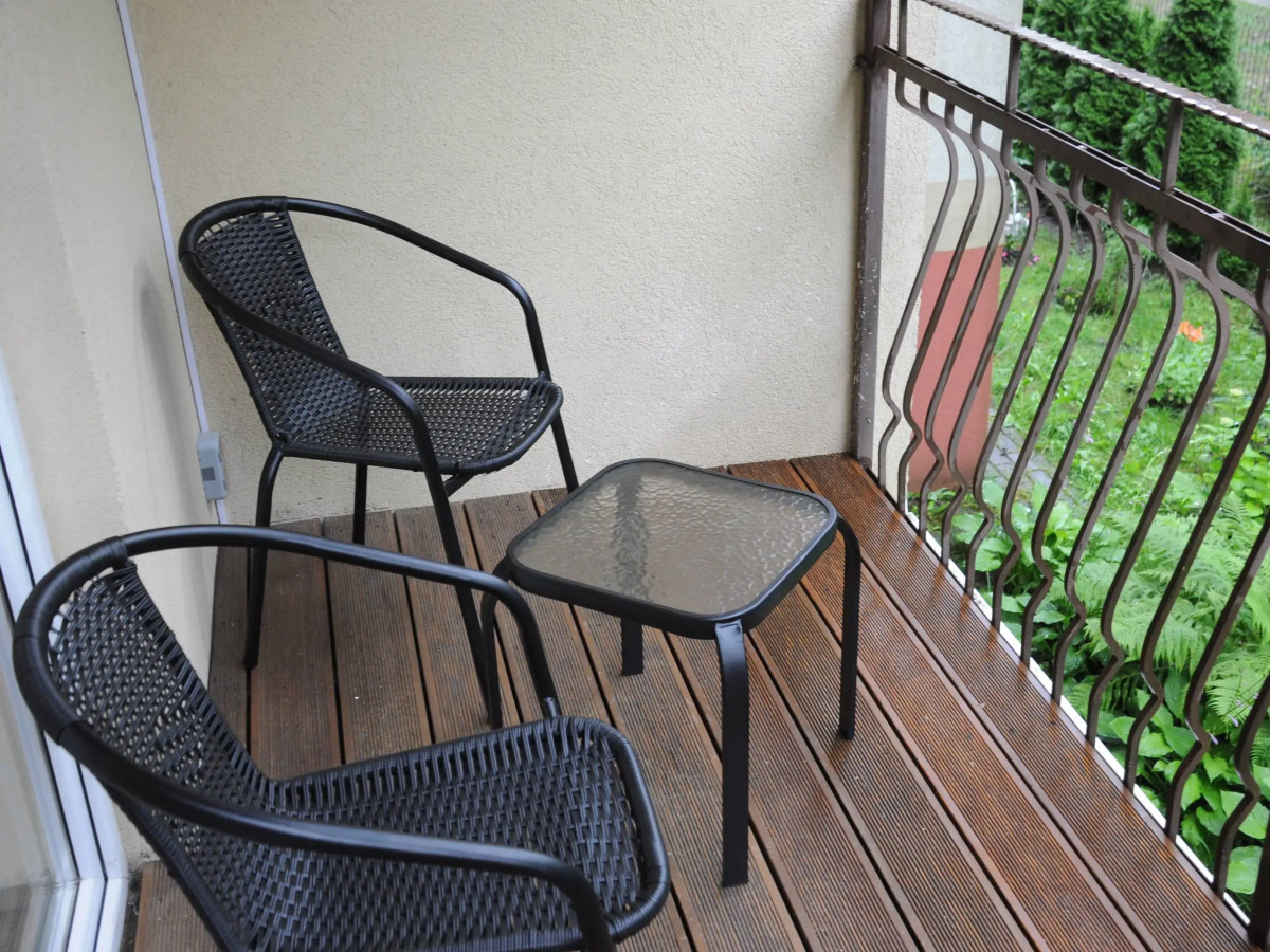 Двухкомнатная квартира на Тихомирова