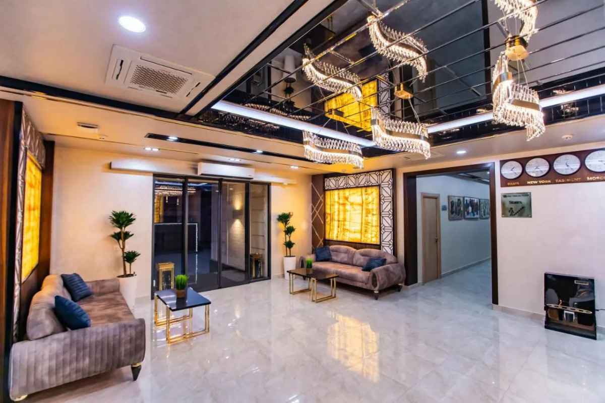 Отель Art Deluxe