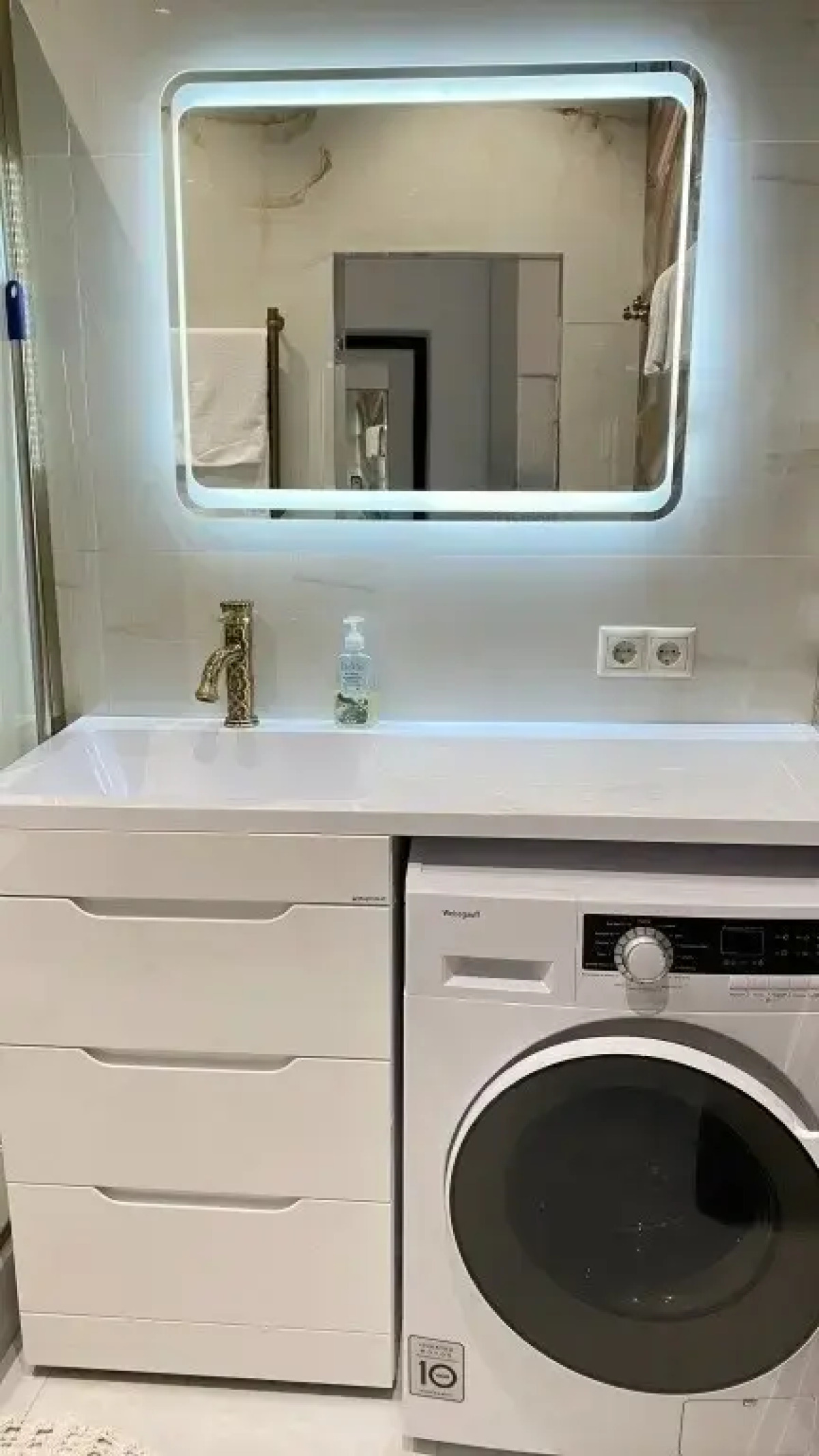 Апартамент Люкс Красивейший в ЖК «Барселона парк» с большим балконом и видом на море