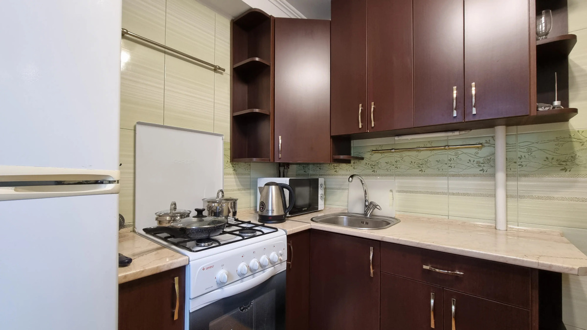 Апартаменты в центре на улице Житомирская 4