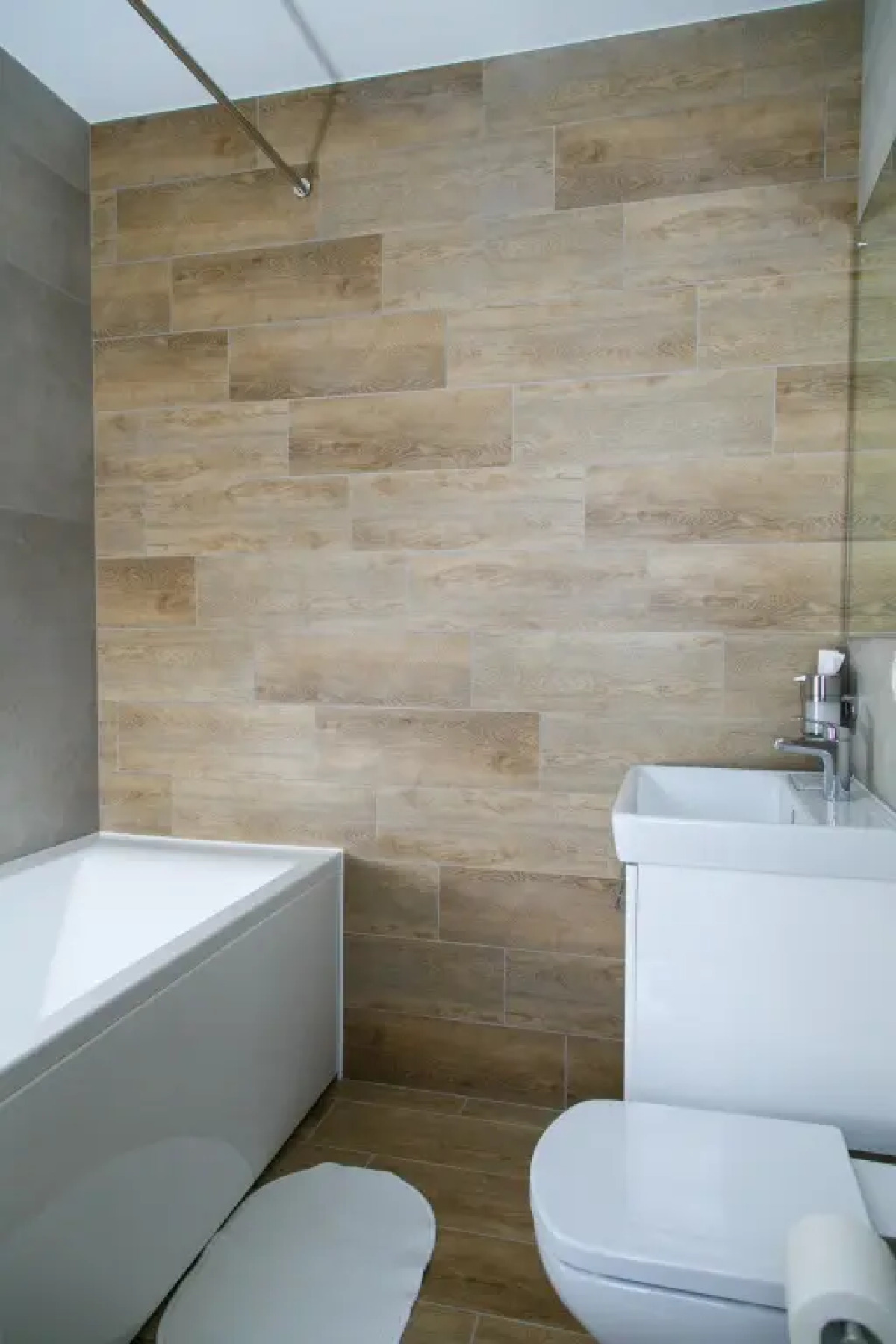 Апартаменты Домант Романова 60/1 (7)