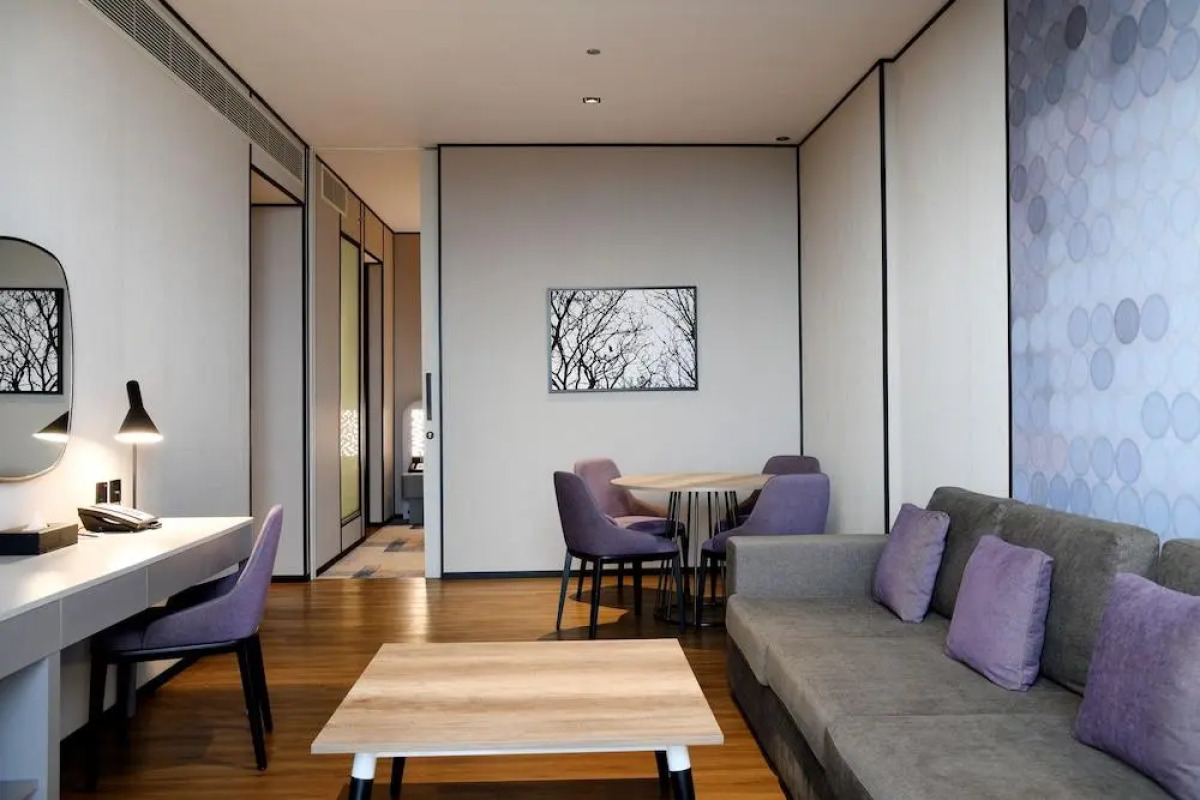 Отель Lemon Tree Hotel Jumeirah Dubai