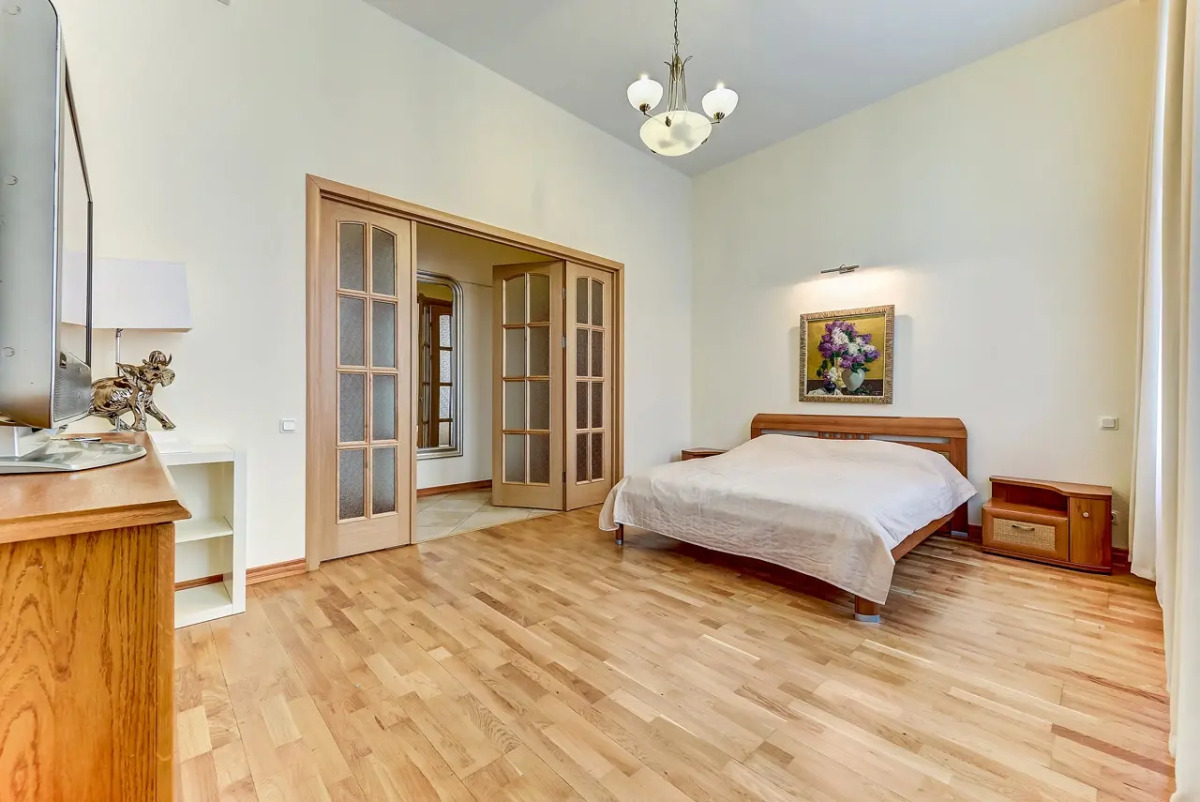 Апартаменты на Итальянской 37