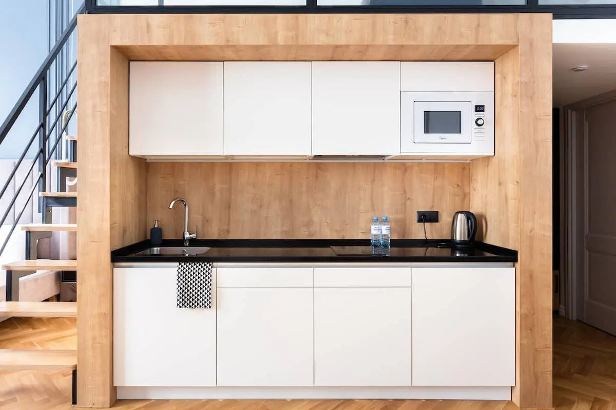 Меблированные комнаты F12