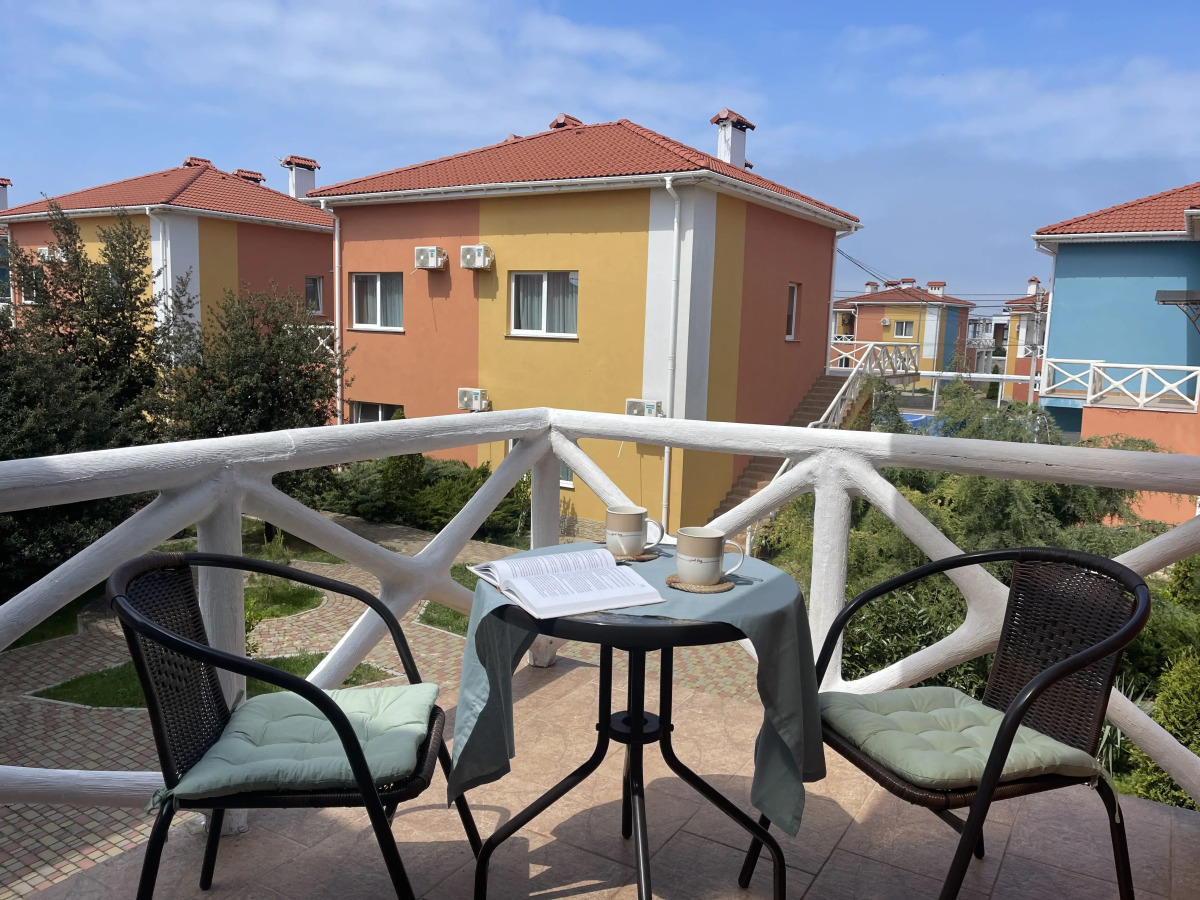 Апартаменты с бассейном и рядом с морем