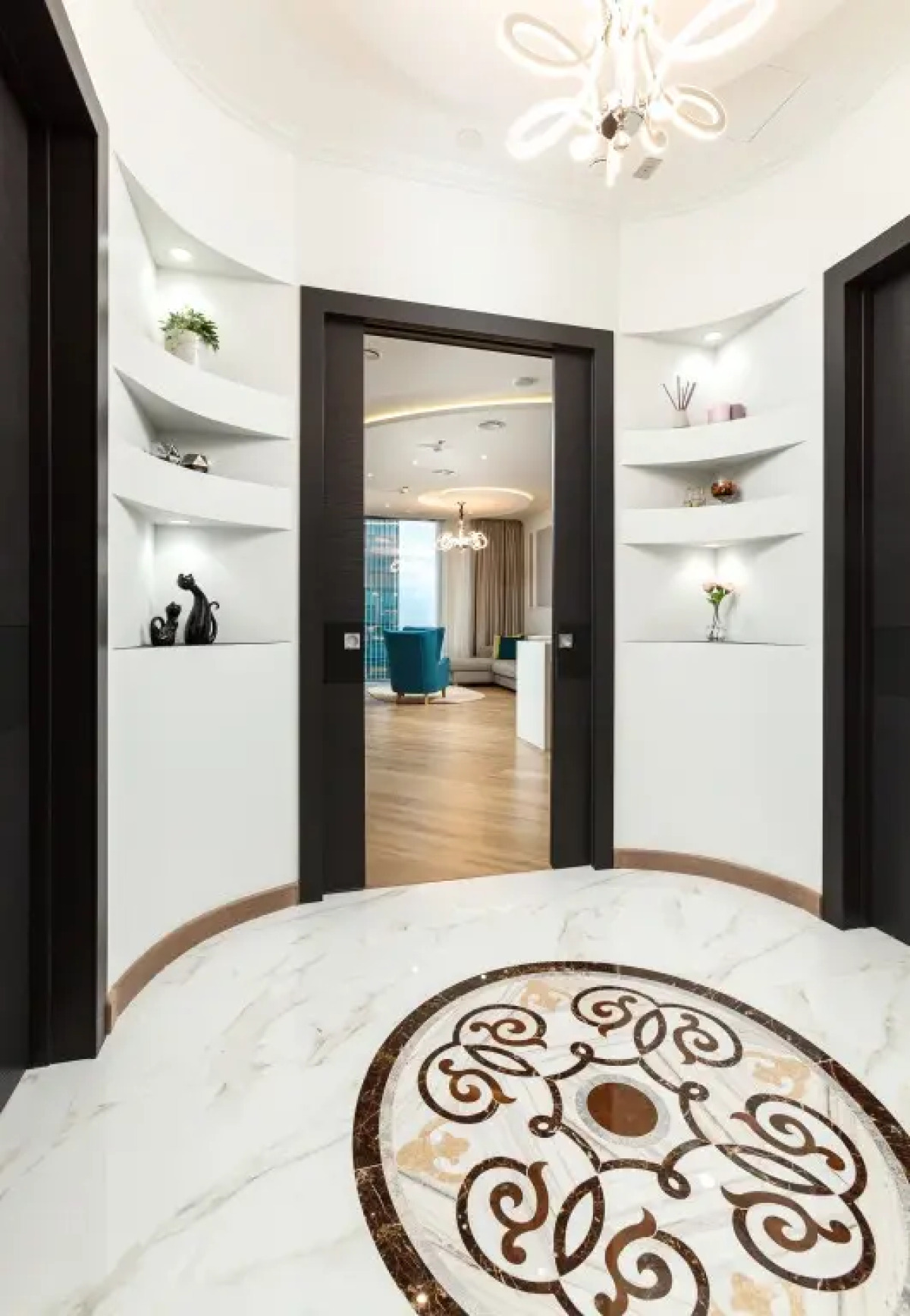 Romantic apart on 71 floor