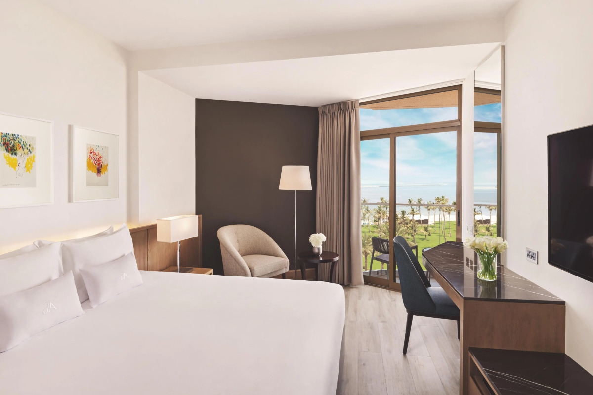 Курортный отель JA The Resort - JA Beach hotel