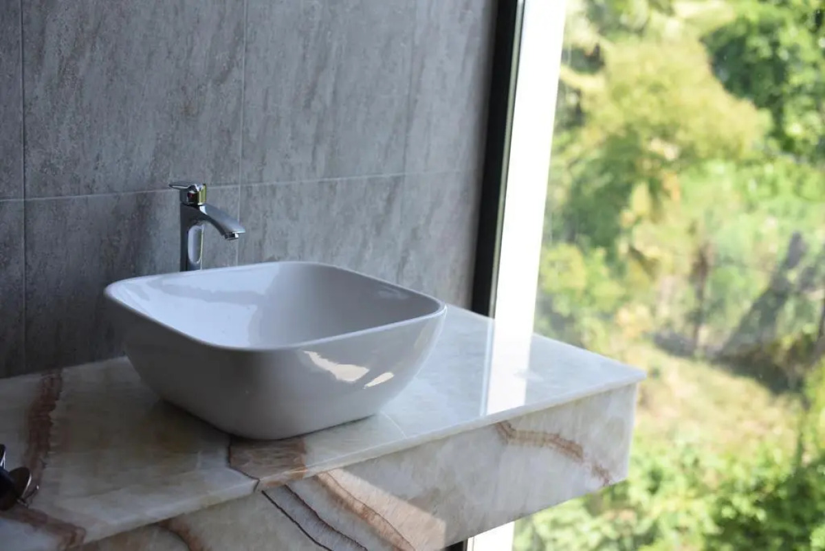 Abaash Afon (Абааш Афон)