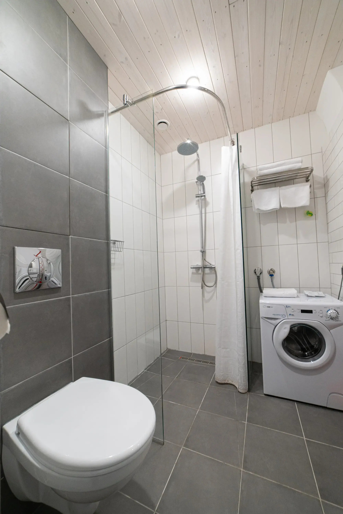 Отель Двенадцать