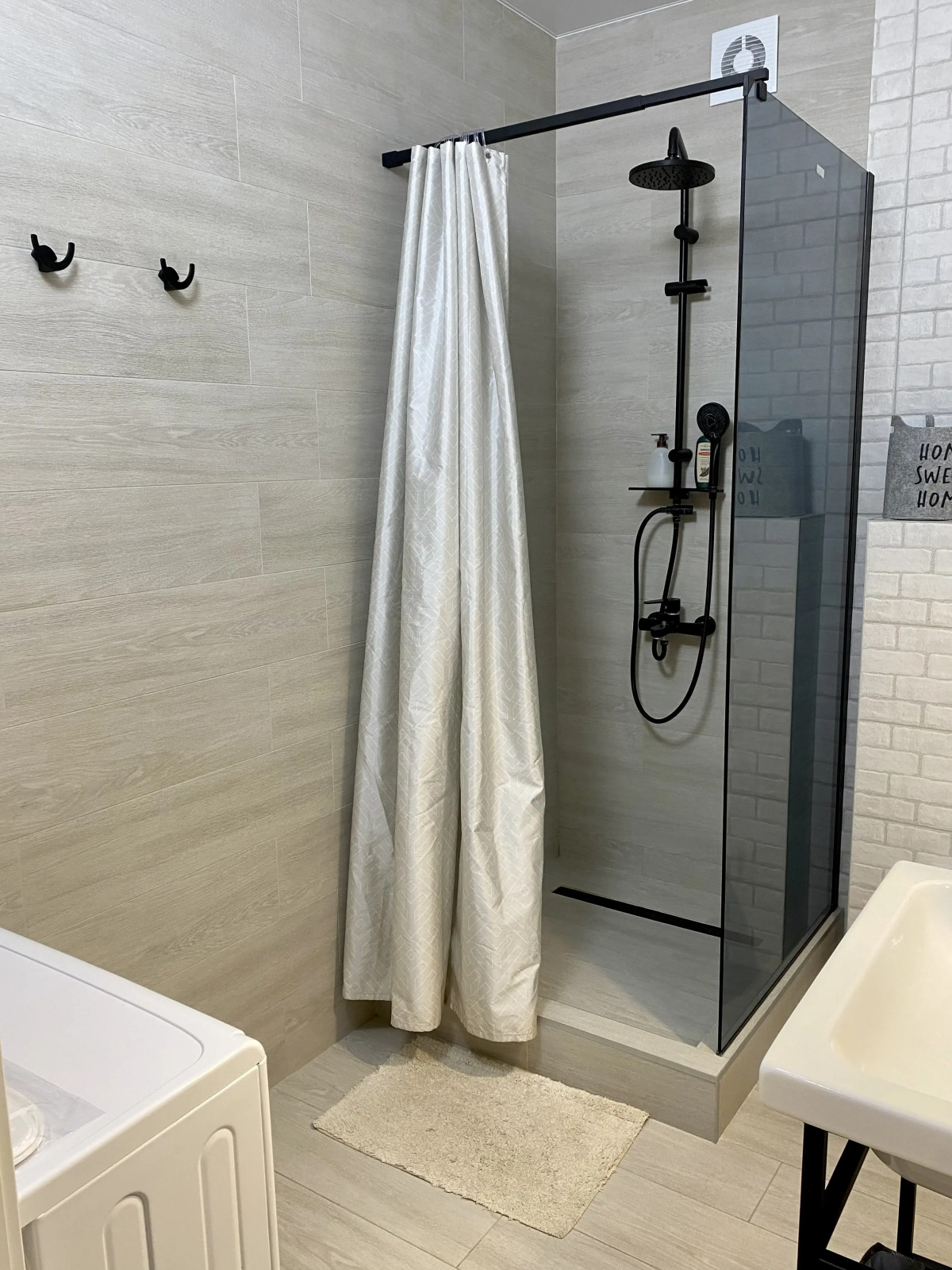 Апартаменты "Адам и Ева " у Озера