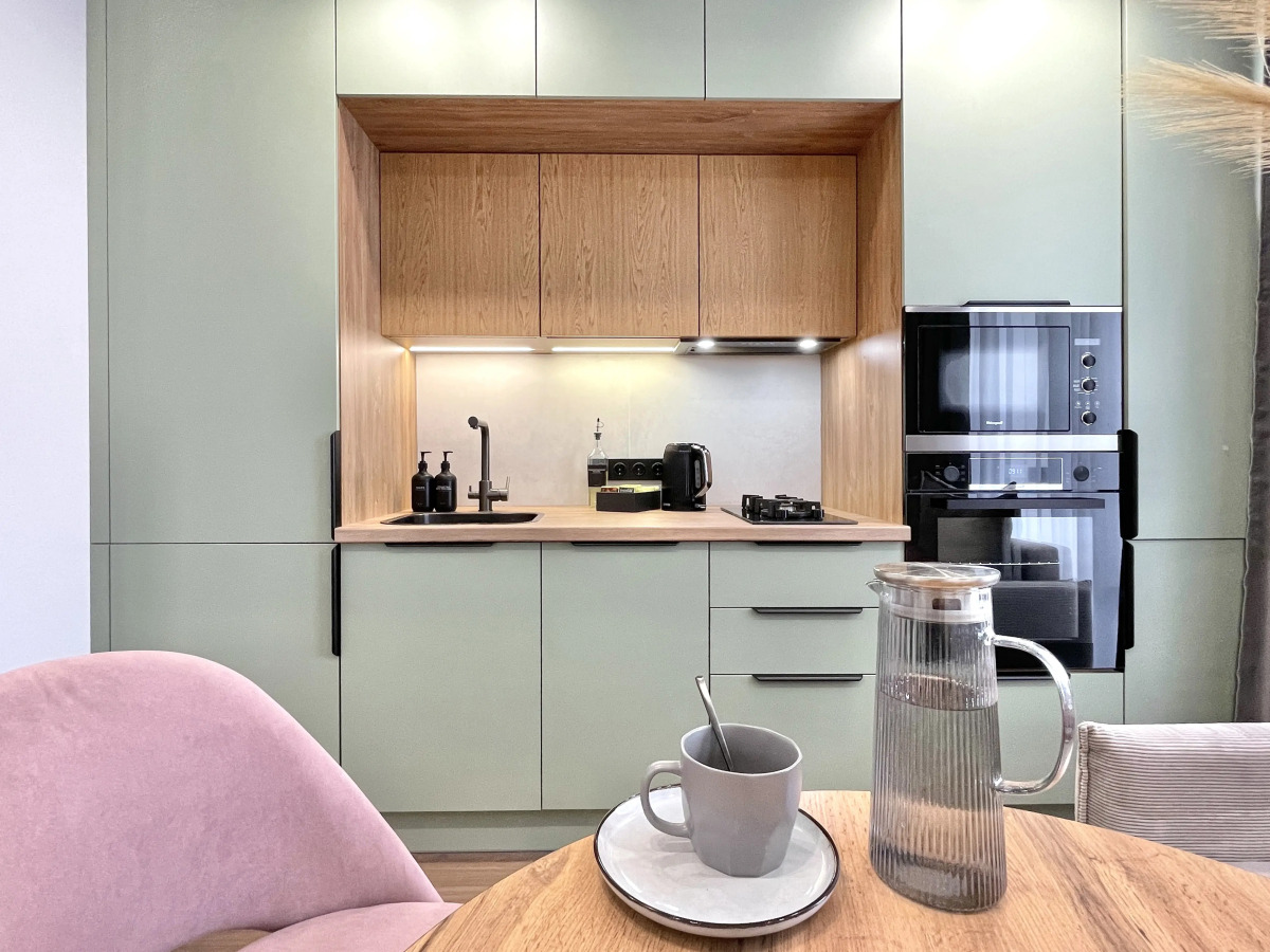 Квартира Новая евродвушка на четверых в современном районе Великого Новгорода