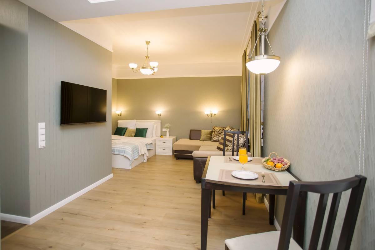 Апартаменты  УK АTМОCФEРA Еlеgаnce cтильнaя, пpосторнaя кваpтира в историческом цeнтpе Яpоcлавля