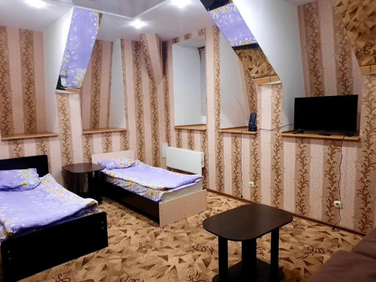 Хостел House New