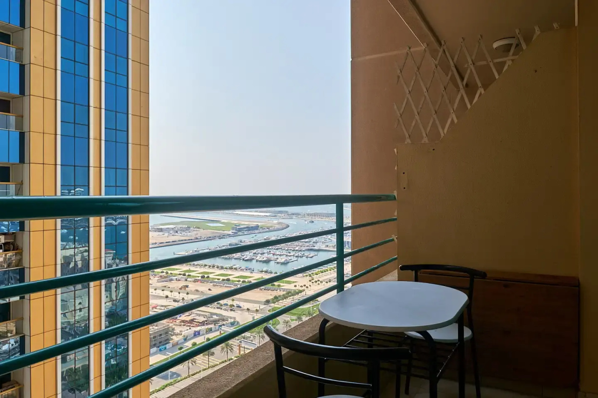Апартаменты Welcome Home in Marina Crown 1 Спальня с Балконом