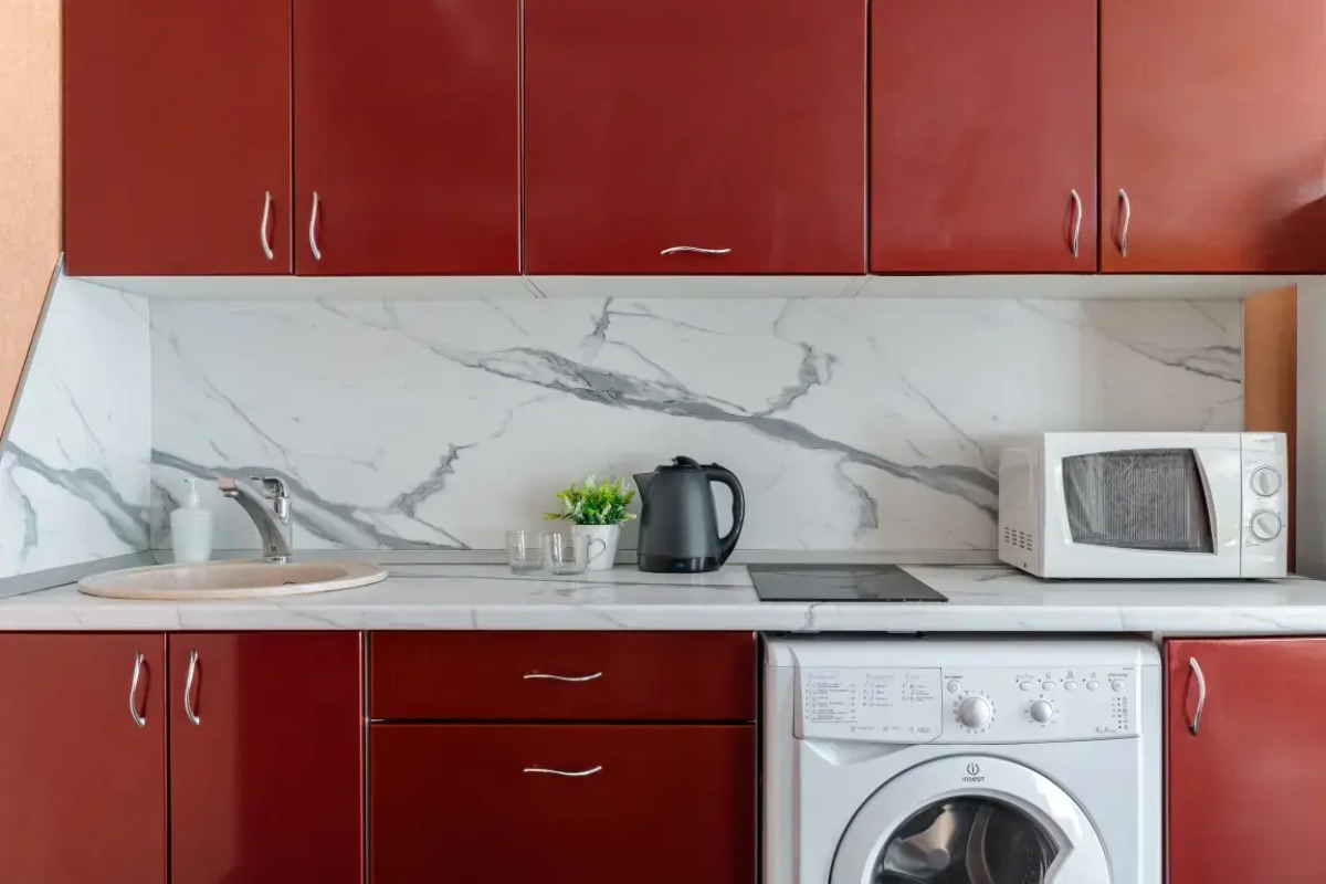 Апартаменты Студия Улучшенная Юг-Апарт на Красной 176