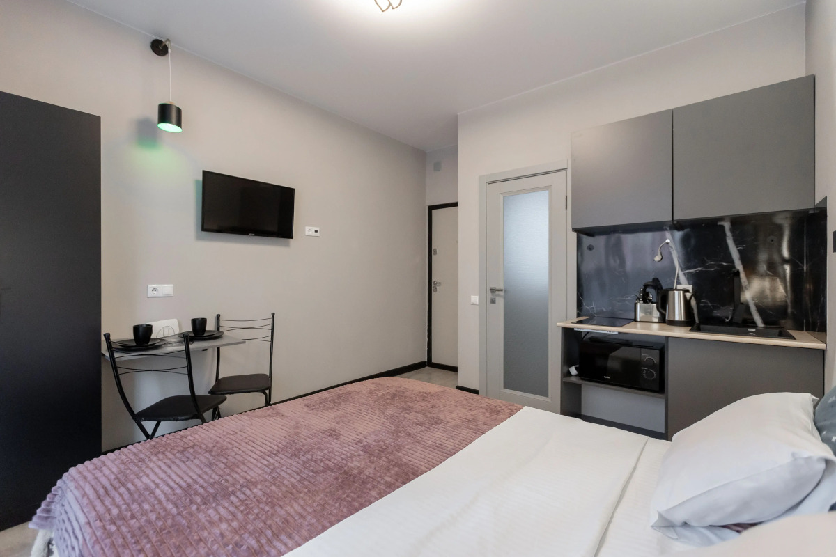 Апартаменты на П. Романова 11