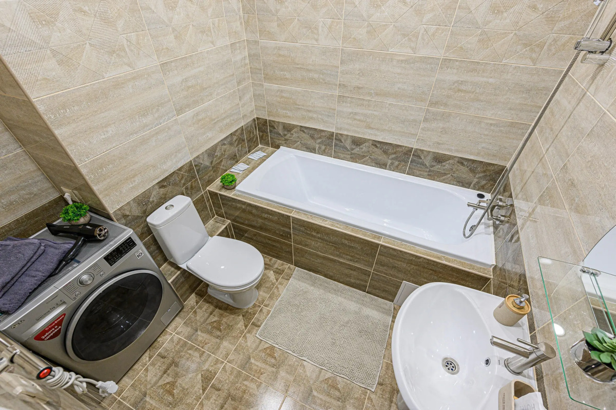 Апартаменты двухкомнатные Stepanenkov на Большевистской 32 на 8 этаже