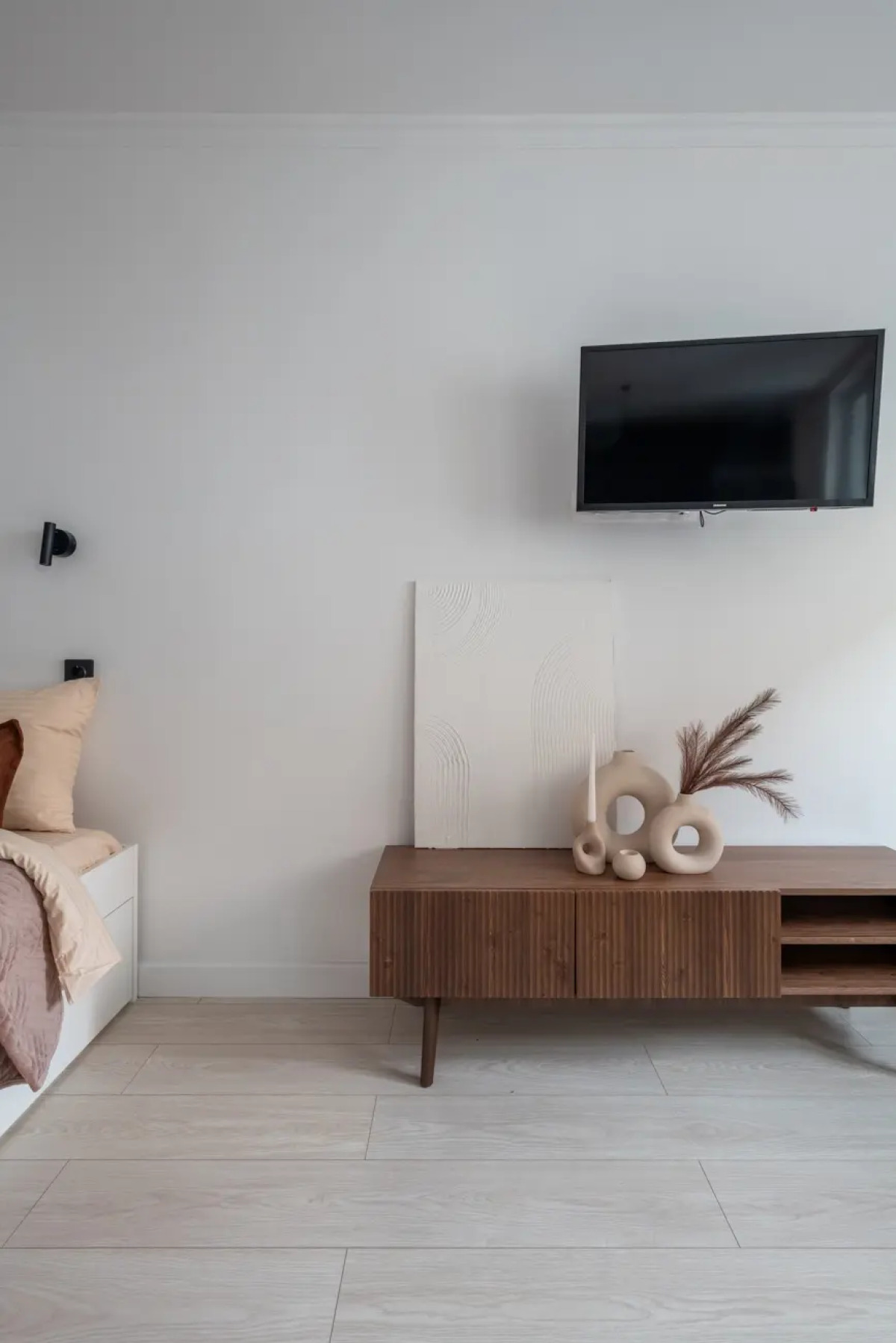 Квартира Студия серая